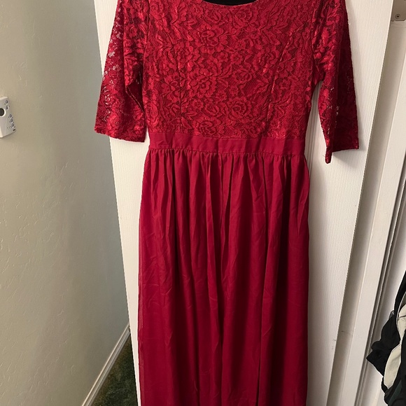 Lace top red long dress great for formals - Picture 1 of 6